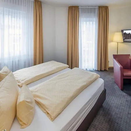 Heidelberger Hof Szálloda 4*