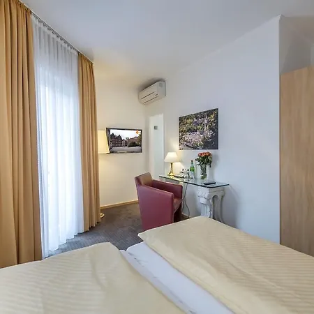 Szálloda Heidelberger Hof 4*